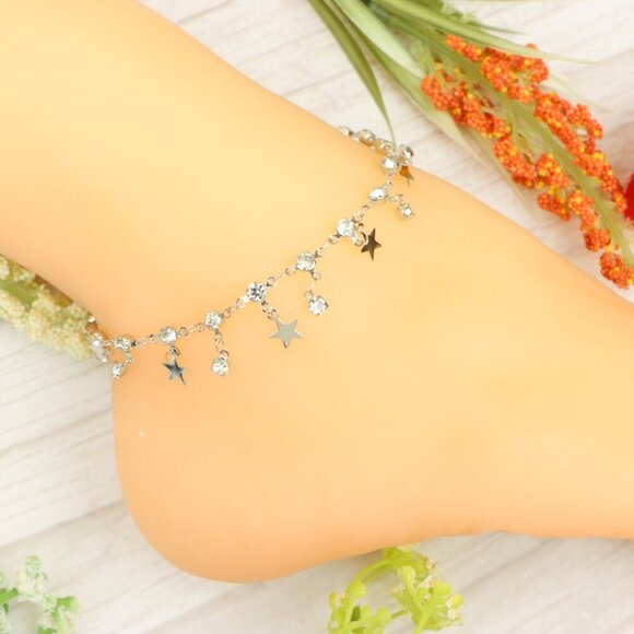 "Handmade Anklet – Elegant & Delicate Jewelry for Women | UNVRC1313 - Picture 4 of 10